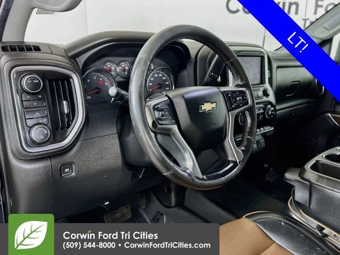 Used 2023 Chevrolet Silverado 3500 LT AWD/4WD image 3