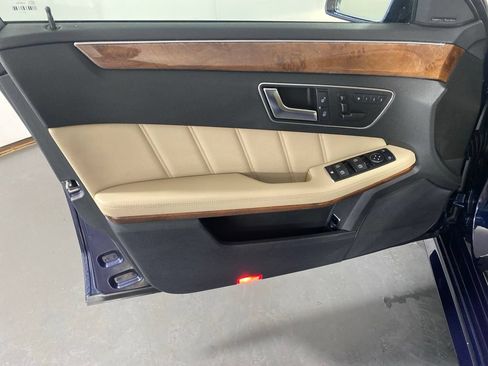 Used 2013 Mercedes-Benz E 350 Sedan image 26
