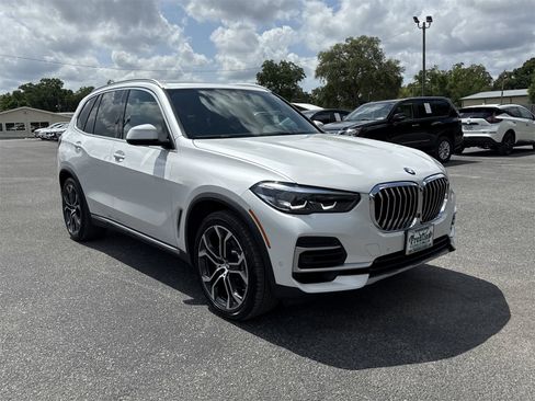 Used 2022 BMW X5 sDrive40i w/ Premium Package image 7