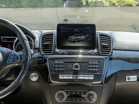 Used 2018 Mercedes-Benz GLE 350 image 30