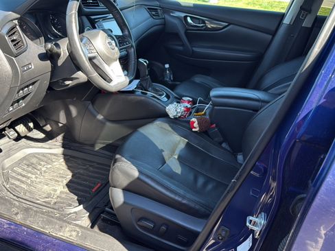 Used 2018 Nissan Rogue SL image 19