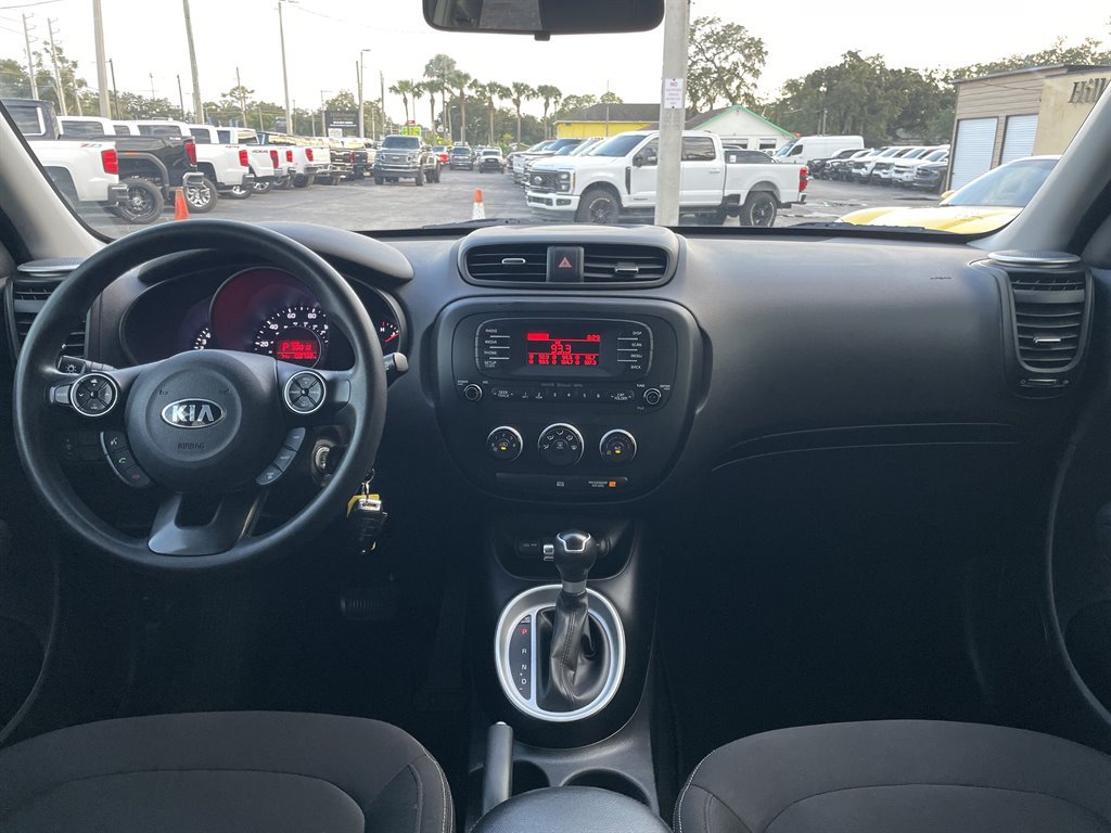 Used 2016 Kia Soul FWD image 5