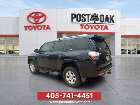 Used 2018 Toyota 4Runner SR5 Premium AWD/4WD image 4