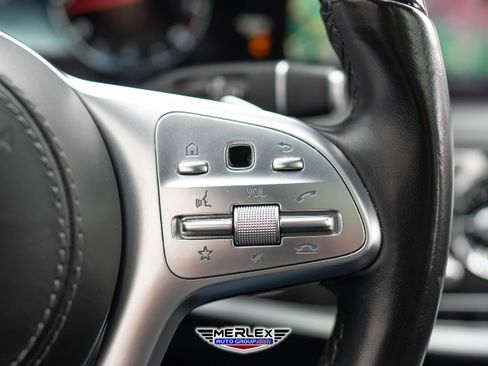 Used 2018 Mercedes-Benz S 560 4MATIC Sedan w/ Premium Package image 28