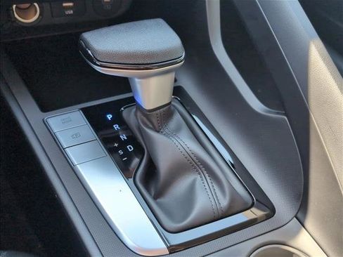 New 2026 Hyundai Elantra SE FWD image 15
