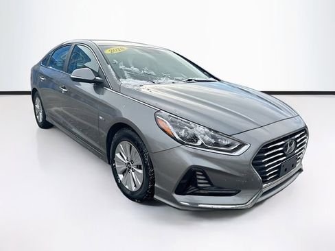 Used 2018 Hyundai Sonata SE image 1