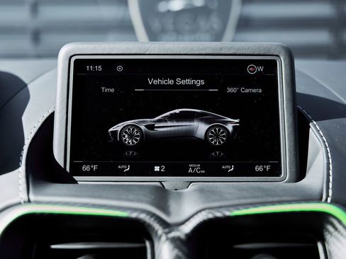 Used 2023 Aston Martin V12 Vantage RWD image 61