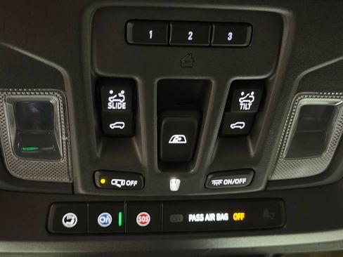 Certified 2023 GMC Sierra 1500 AT4 w/ AT4 Preferred Package image 42