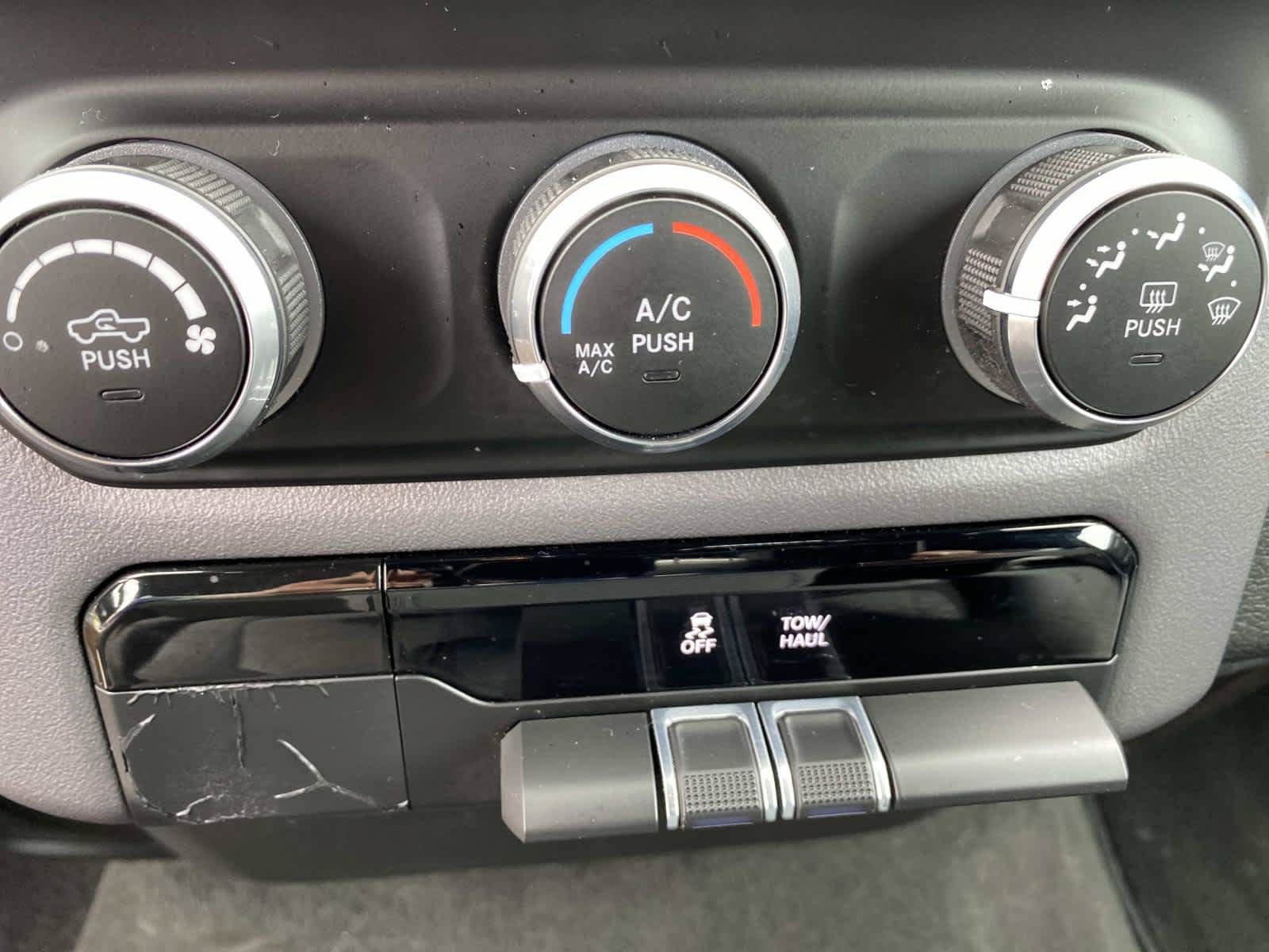 Certified 2023 RAM 1500 Big Horn AWD/4WD image 17