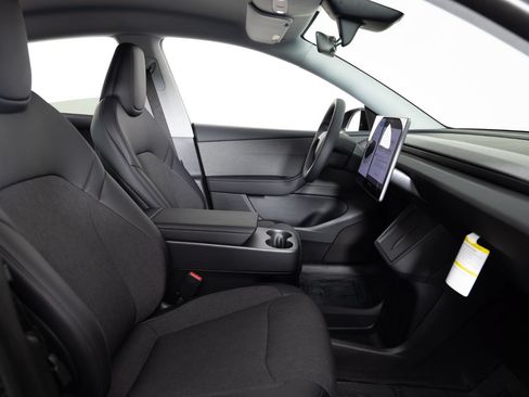 Used 2026 Tesla Model Y AWD image 27