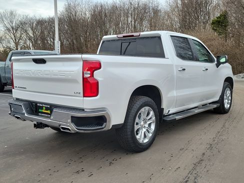 Used 2024 Chevrolet Silverado 1500 LTZ image 4