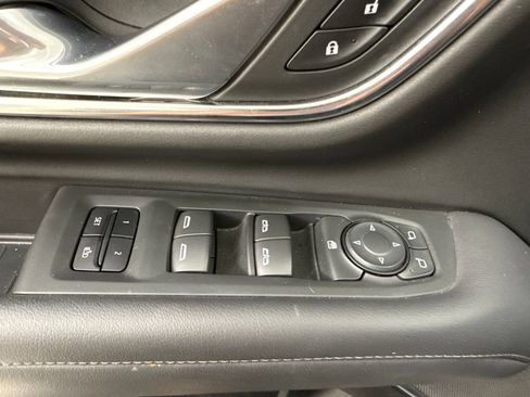 Used 2022 Chevrolet Tahoe Z71 AWD/4WD image 15