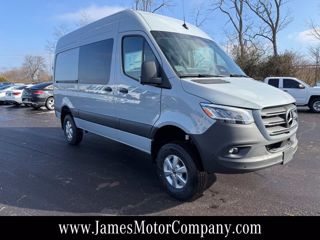 Used 2026 Mercedes-Benz Sprinter 2500 image 3