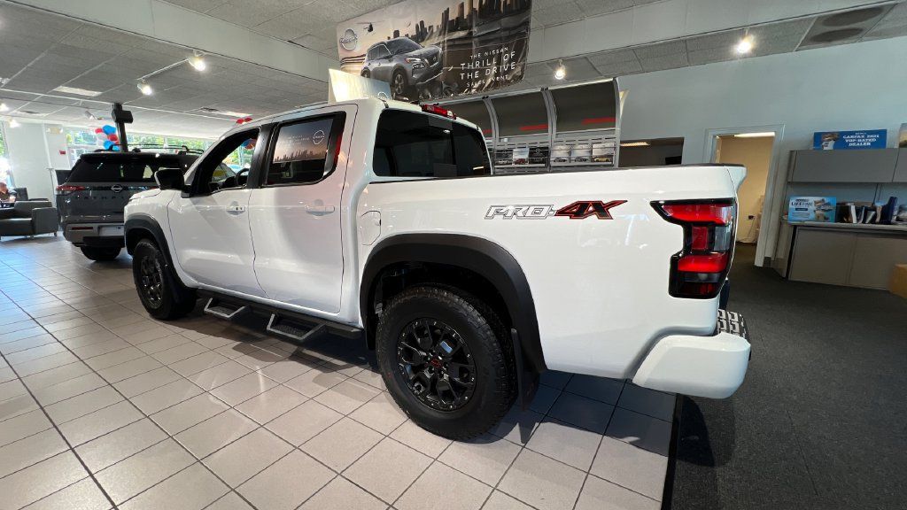 Certified 2023 Nissan Frontier PRO-4X w/ Pro-4X Premium Package AWD/4WD image 6