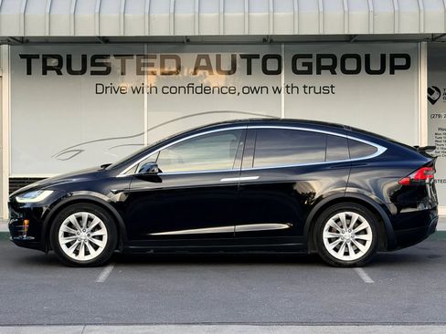 Used 2018 Tesla Model X 100D AWD/4WD image 8