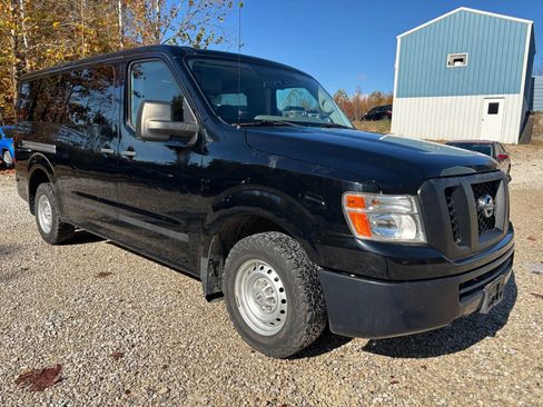 Used 2019 Nissan NV 3500 S image 15