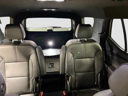 Used 2023 Chevrolet Traverse RS w/ LPO, Floor Liner Package AWD/4WD image 24