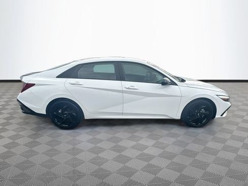 Used 2026 Hyundai Elantra Sport FWD image 8