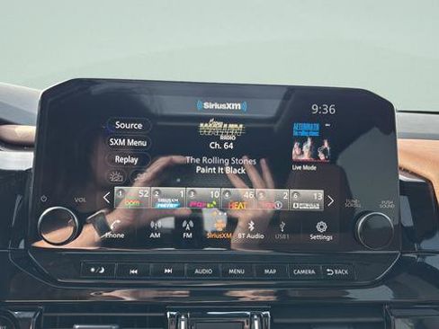 Used 2025 Nissan Pathfinder Platinum image 15