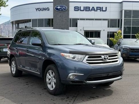 Used 2013 Toyota Highlander SE AWD/4WD image 1
