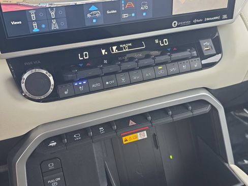 Used 2024 Toyota Sequoia Capstone AWD/4WD image 21