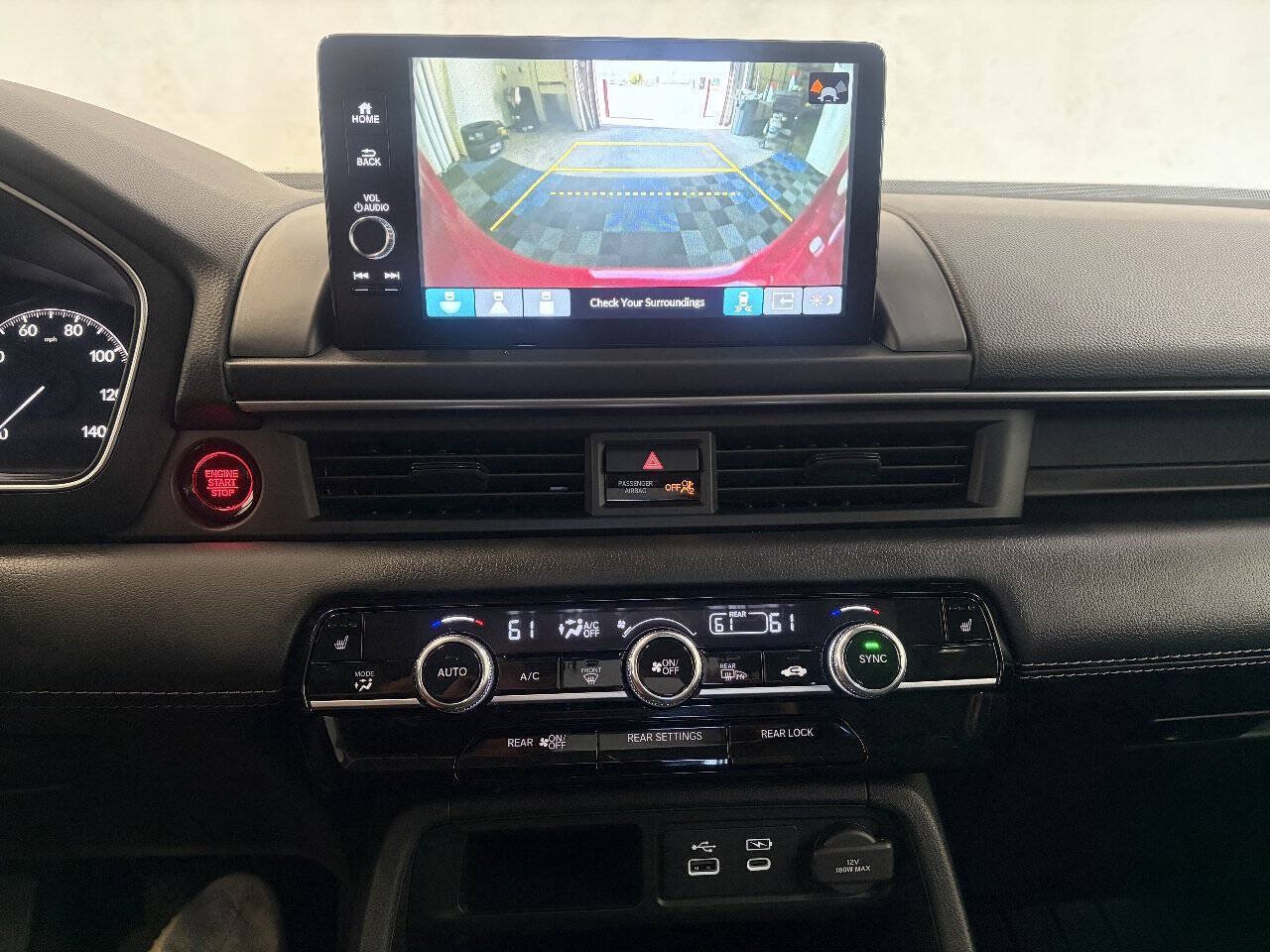 Used 2025 Honda Pilot Touring image 19