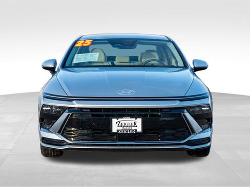Used 2025 Hyundai Sonata SEL image 2