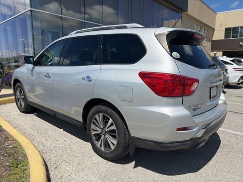 Used 2017 Nissan Pathfinder S FWD image 8