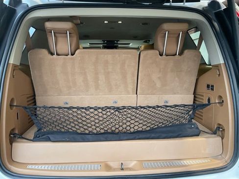 Used 2016 Cadillac Escalade Platinum image 15