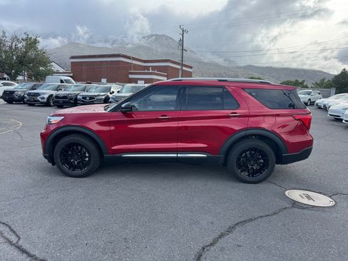 Used 2021 Ford Explorer Platinum w/ Equipment Group 601A AWD/4WD image 2