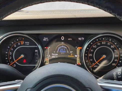 Used 2018 Jeep Wrangler Unlimited Sahara w/ Cold Weather Group AWD/4WD image 10