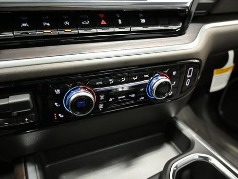 New 2026 GMC Sierra 1500 SLT w/ SLT Premium Package image 20