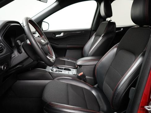 Certified 2025 Ford Escape ST-Line FWD image 12