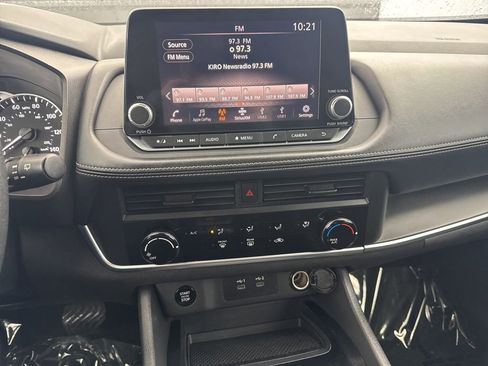 Used 2024 Nissan Rogue S image 20