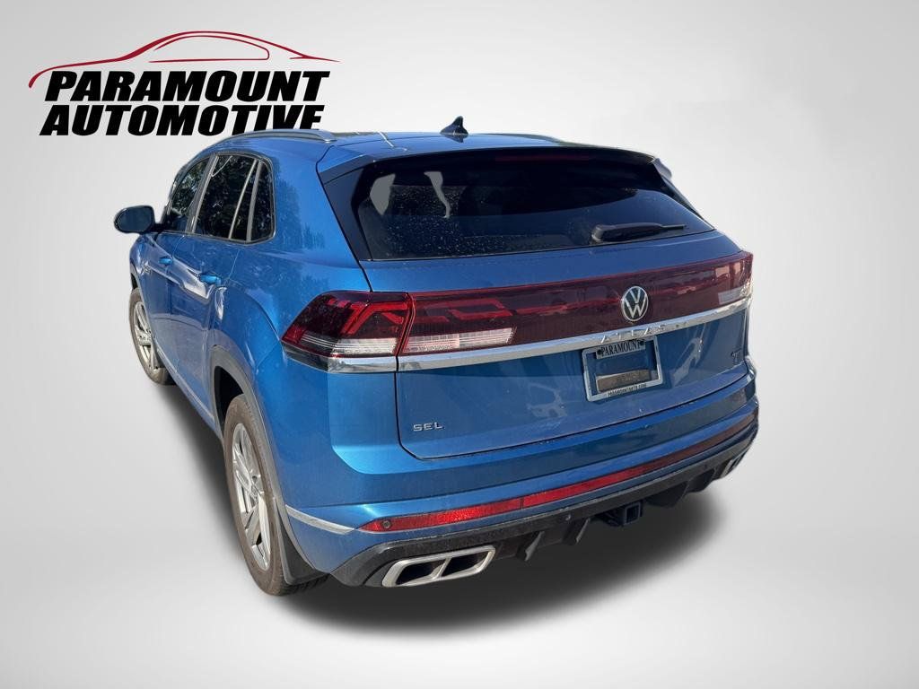Used 2024 Volkswagen Atlas Cross Sport SEL R-Line AWD/4WD image 7