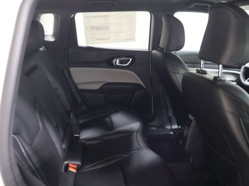New 2026 Jeep Compass Limited AWD/4WD image 14