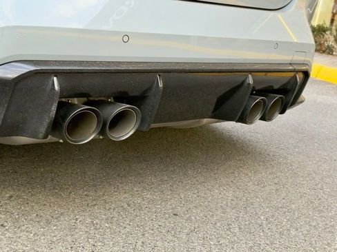 Used 2023 BMW M4 xDrive Competition w/ Executive Package image 8