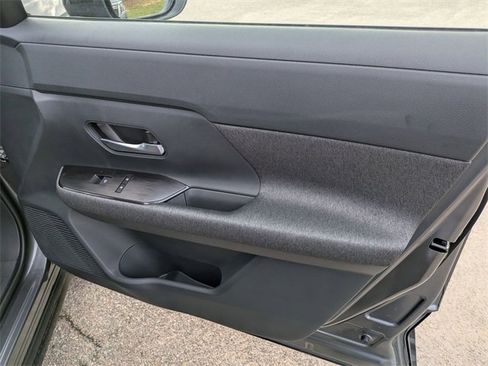 New 2026 Nissan Kicks SV w/ SV Premium Package image 31