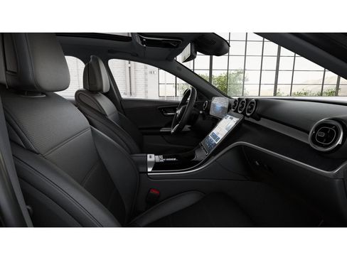 Used 2026 Mercedes-Benz C 300 4MATIC Sedan image 4