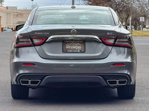 Used 2022 Nissan Maxima SV w/ Floor Mat Group FWD image 5