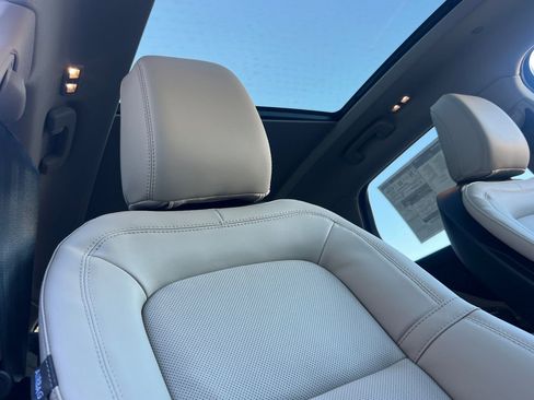 New 2026 Lincoln Corsair Grand Touring image 15