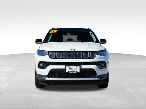 Used 2022 Jeep Compass Limited image 2