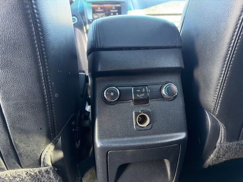 Used 2016 Ford Explorer XLT w/ Equipment Group 202A image 47