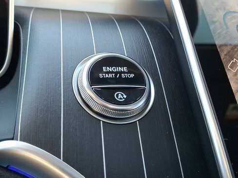 Used 2026 Mercedes-Benz GLC 300 4MATIC image 18