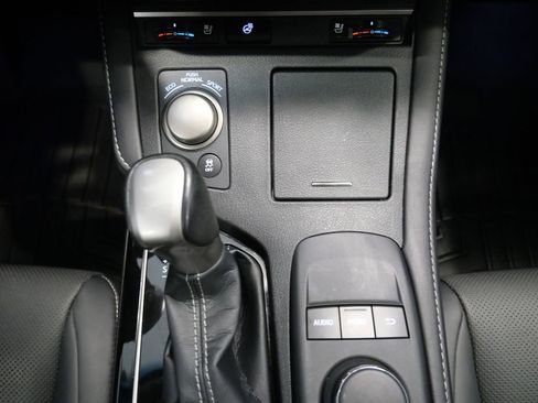Used 2017 Lexus ES 350 w/ Premium Package FWD image 32