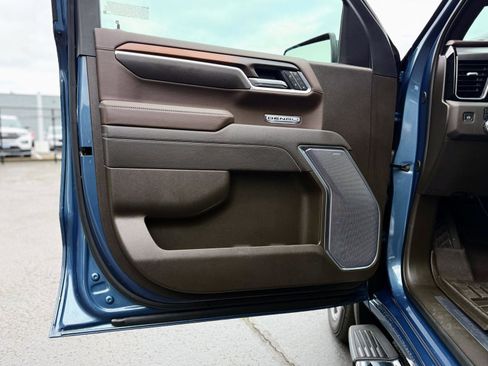 Used 2025 GMC Sierra 1500 Denali w/ Denali Carbonpro Edition image 10