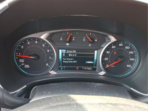 Used 2018 Chevrolet Equinox Premier image 19