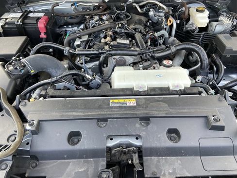 Used 2024 Toyota Tacoma TRD Off-Road image 27