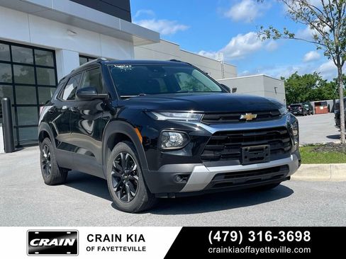 Used 2022 Chevrolet TrailBlazer LT w/ Convenience Package FWD image 1
