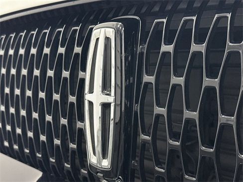 Used 2023 Lincoln Aviator Reserve w/ Jet Package image 15